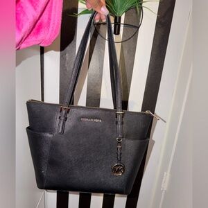 Michael Kors Elegant Black Tote